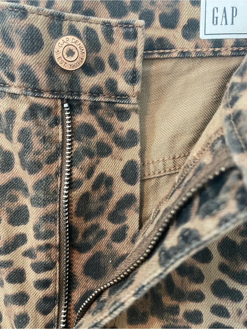 NWT GAP Denim Leopard Longline Shorts - Picture 5 of 15